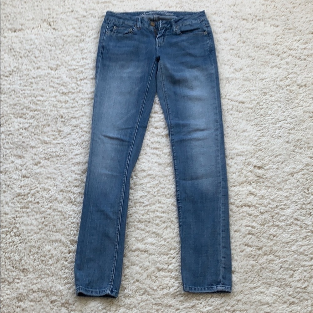 American Eagle skinny jean